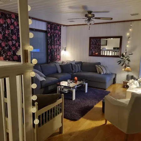 Mother Reindeer S House Вилла