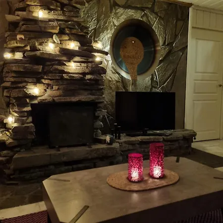 Mother Reindeer S House